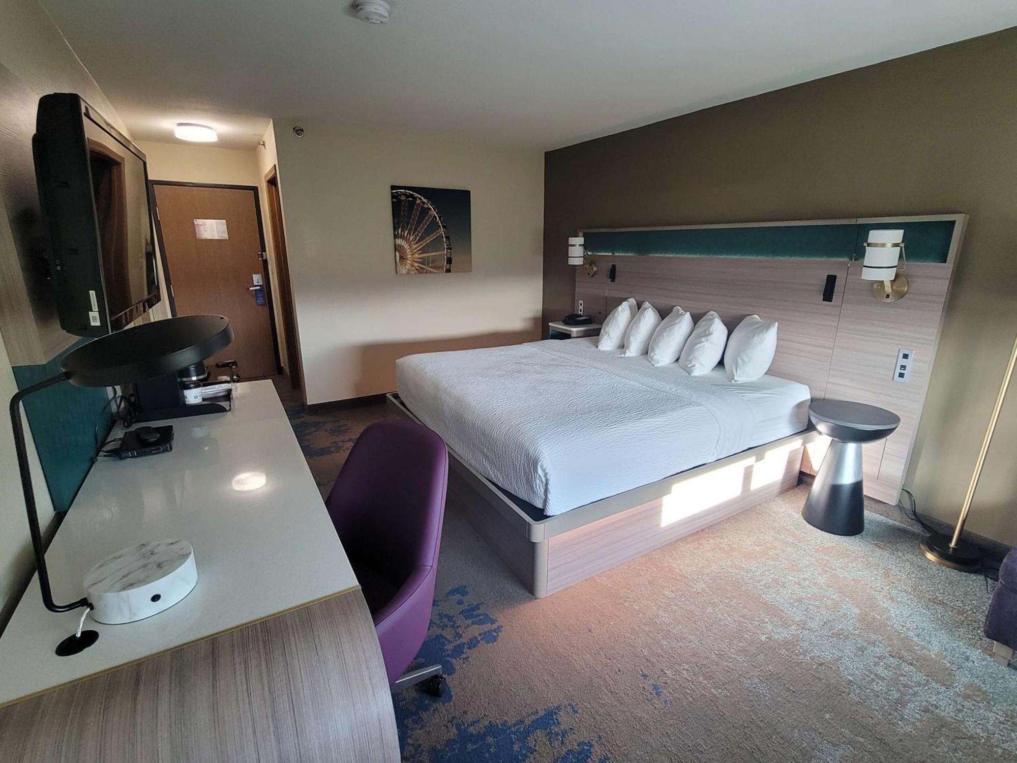 Best Western Plus Altoona Inn Екстериор снимка